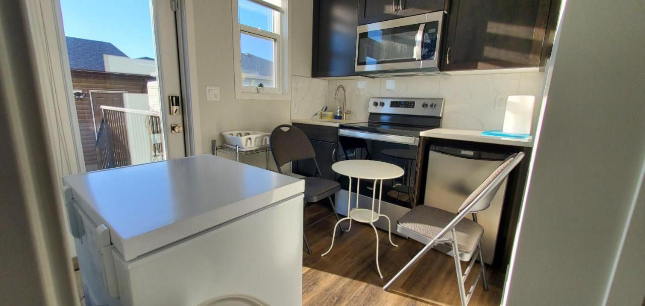 Delightful 1-Bedroom Private Suite In A New Home Κάλγκαρι Εξωτερικό φωτογραφία